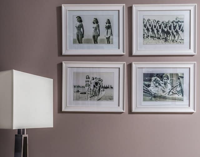 How long to let paint dry before hanging pictures - picture frames displayed on the wall